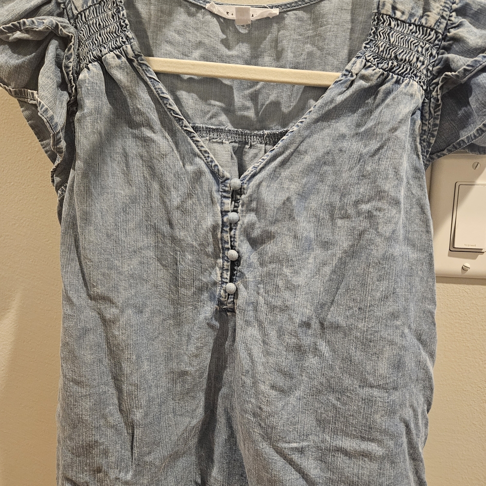Jane and Delancey Light Blue Chambray Button-Front Blouse